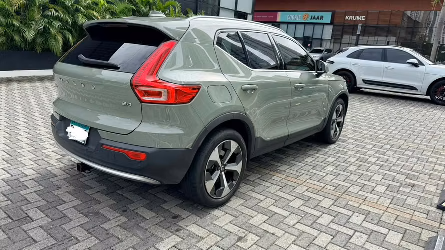 Volvo XC40 MILD HYBRID B4 EDICION PLUS 2023 COMO NUEVO