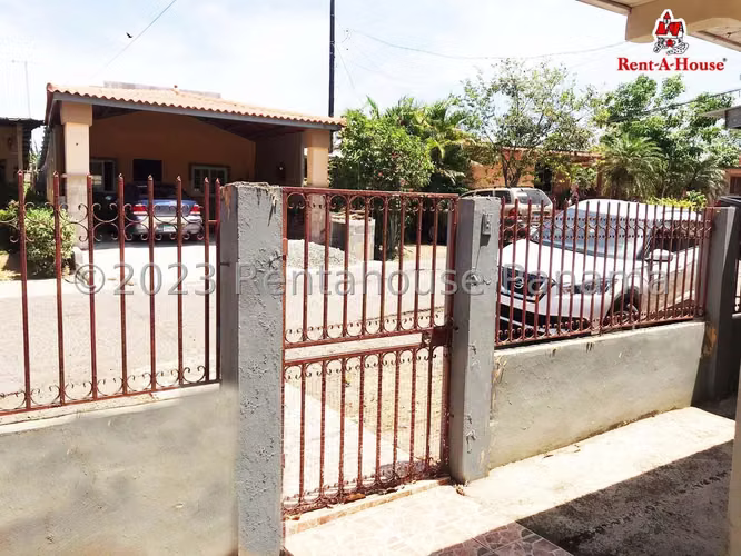 Casa En Venta En Chitré YS - Imagen 2