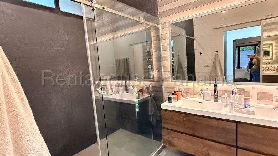 Vendo Casa en Coco del Mar LC27-1702 - Imagen 11