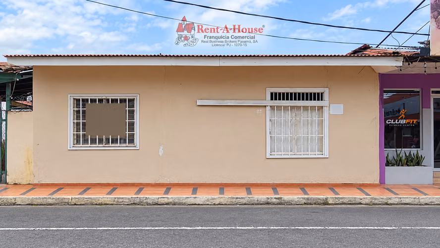 Casa En Venta En Chitré YS