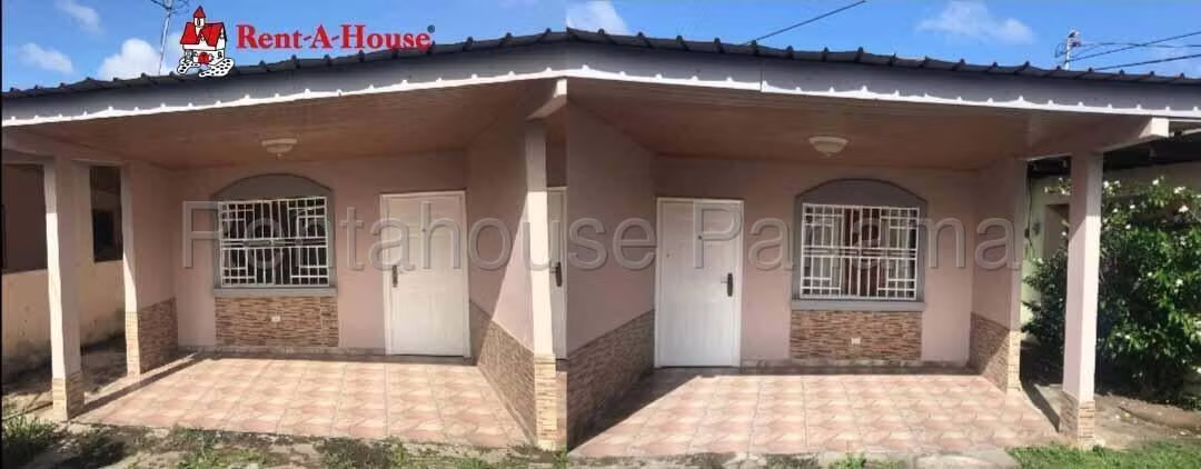 House For Sale In Chitré YS