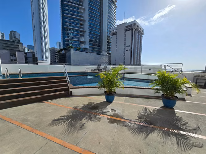 ¡En Alquiler! Apartamento de 98 m² con Vista al Mar - Imagen 12