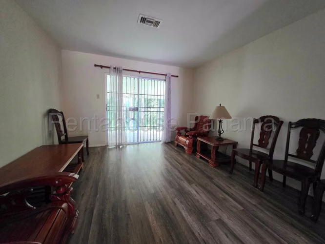 Apartamento en Venta en Clayton.