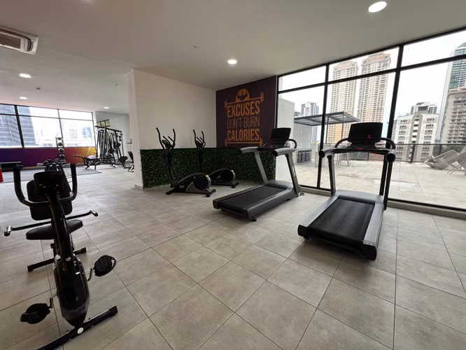 APARTAMENTO AMOBLADO EN CALLE 50 (disponible 1 de octubre) - C.J. - Imagen 12