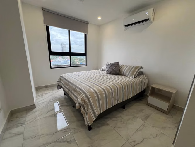 APARTAMENTO AMOBLADO EN CALLE 50 (disponible 1 de octubre) - C.J. - Imagen 4