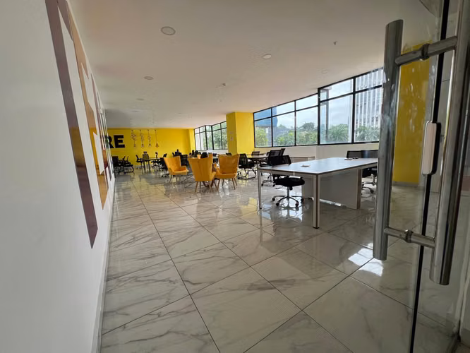 APARTAMENTO AMOBLADO EN CALLE 50 (disponible 1 de octubre) - C.J. - Imagen 15