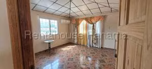 Venta de Casa con 215m2 en Villa Lucre 27-2015SR - Imagen 3