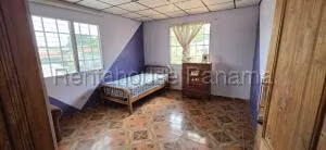 Venta de Casa con 215m2 en Villa Lucre 27-2015SR - Imagen 13