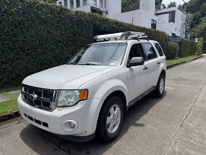 FORD ESCAPE 2011