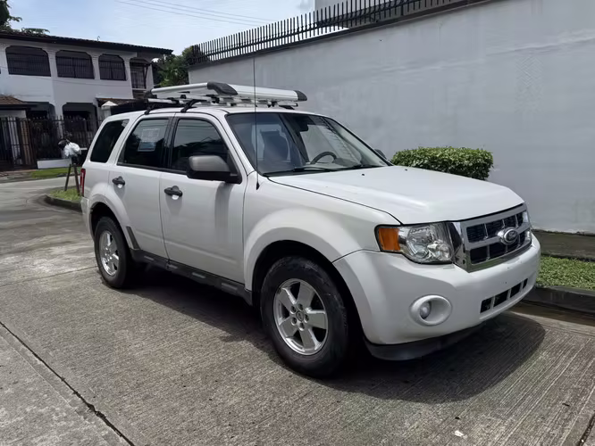 FORD ESCAPE 2011 - Imagen 5