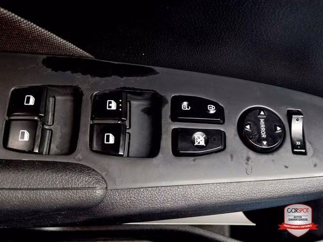 Hyundai Accent 2024 Manual EG1310 - Imagen 10