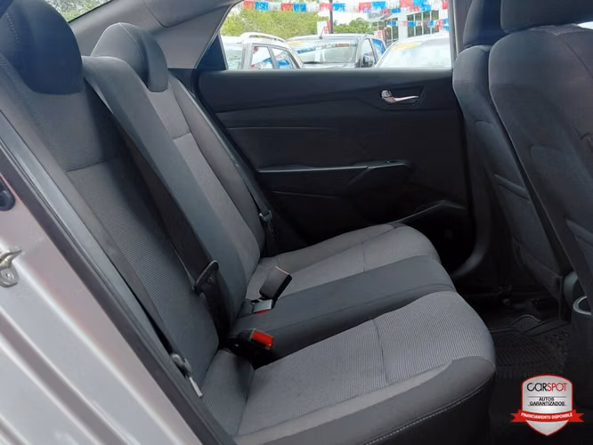 Hyundai Accent 2024 Manual EG1310 - Imagen 11