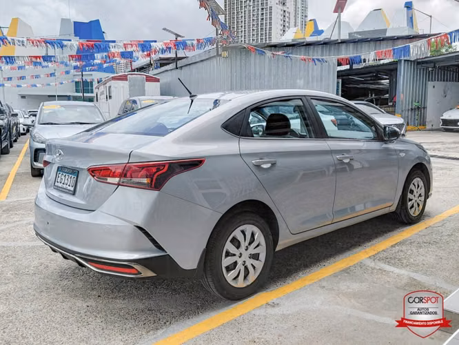 Hyundai Accent 2024 Manual EG1310 - Imagen 3