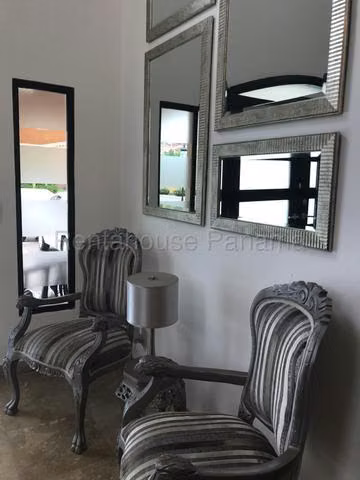 Alquiler de Casa en Clayton 26LBR8986