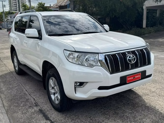 PRADO 2023 AUTOMATICO EN 48,495  al Crédito o al  Contado..