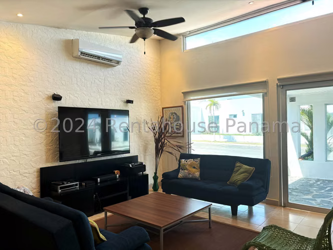 Venta de Casa en Cocle Ibiza Beach Resid JV