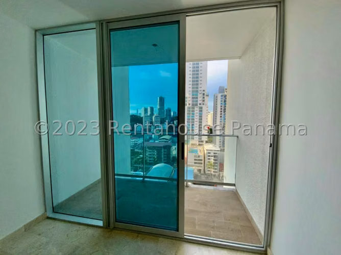 Venta de Apartamento con Línea blanca en Bellavista Ph Dynasty EC - Imagen 3