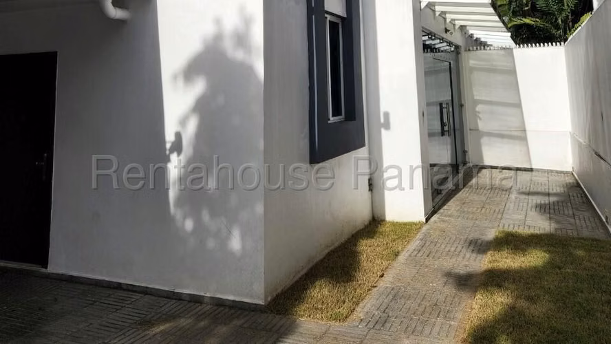 Alquilo Casa en La Alameda OF27-2024 - Imagen 18