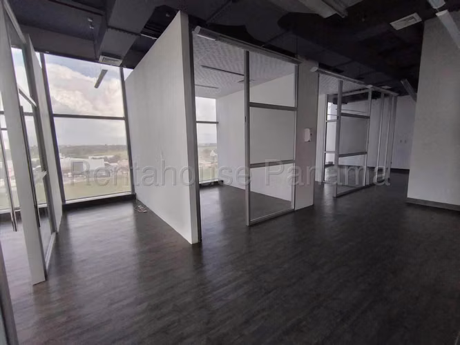 Vendo Oficina en Santa Maria business center OF26-218 - Imagen 2