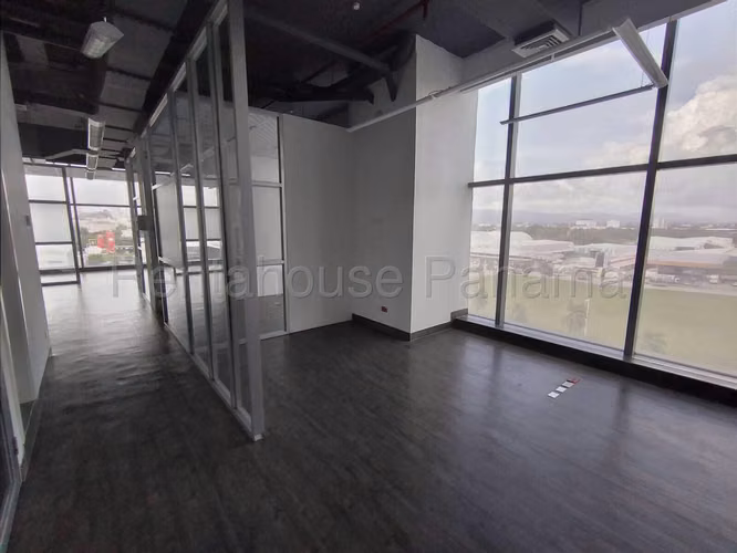 Vendo Oficina en Santa Maria business center OF26-218 - Imagen 12