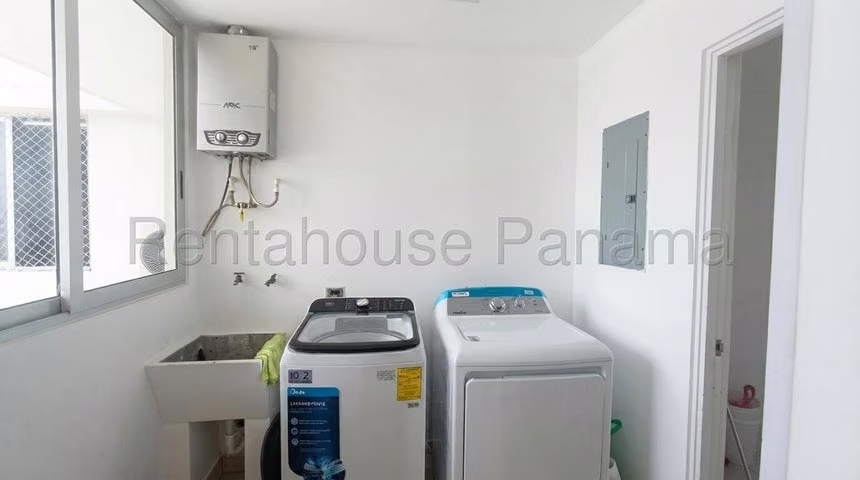 Apartamento en Alquiler en Las Loma JG