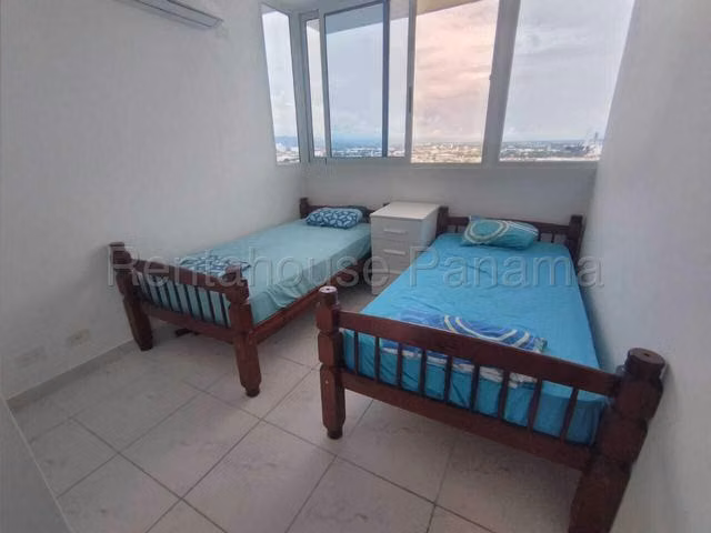 ALQUILER DE APARTAMENTO EN RIO ABAJO - Imagen 6