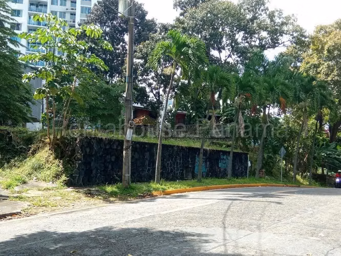enta de Terreno en El Cangrejo* - Imagen 15