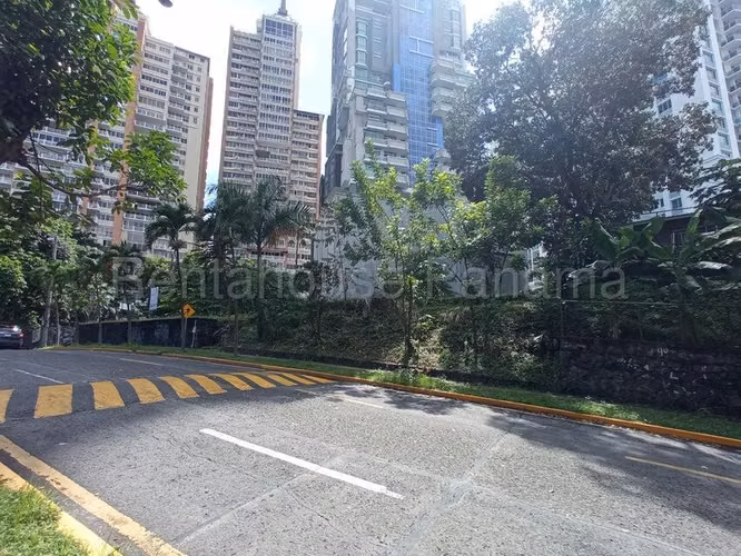 enta de Terreno en El Cangrejo* - Imagen 14