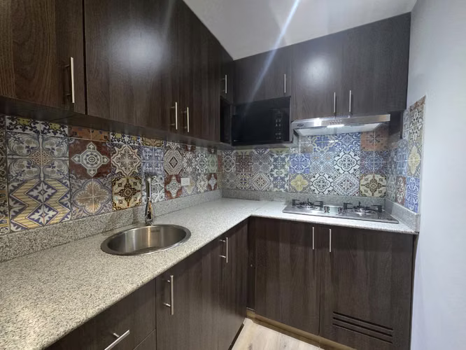 APARTAMENTO AMUEBLADO EN ALQUILER DE 2 RECÁMARAS EN BELLA VISTA – $850 - Imagen 4