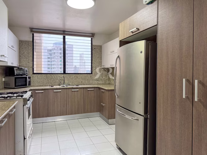 Apartamento remodelado en Marbella PH Marbella Tower I - Imagen 8