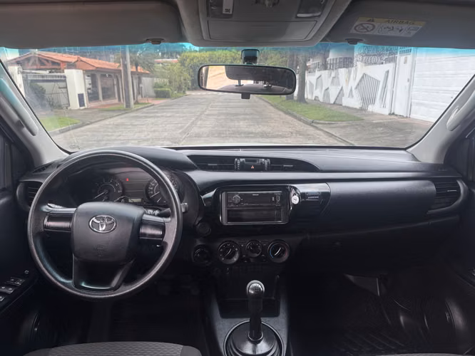 Toyota Hilux 2025 - Imagen 8