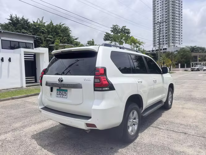 Toyota Land Cruiser Prado 2022 FULL - Imagen 4