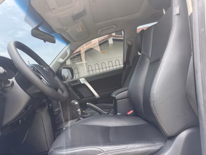 Toyota Land Cruiser Prado 2022 FULL - Imagen 9
