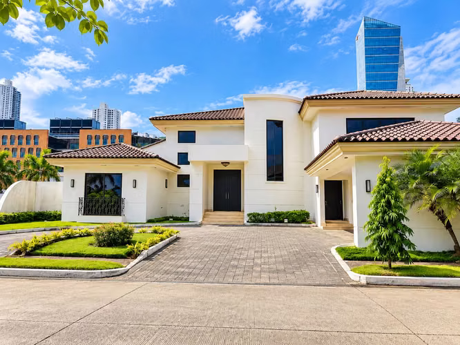CASA EN COSTA DEL ESTE CON PISCINA PRIVADA 1045M2 CON 4REC MLD - Imagen 17