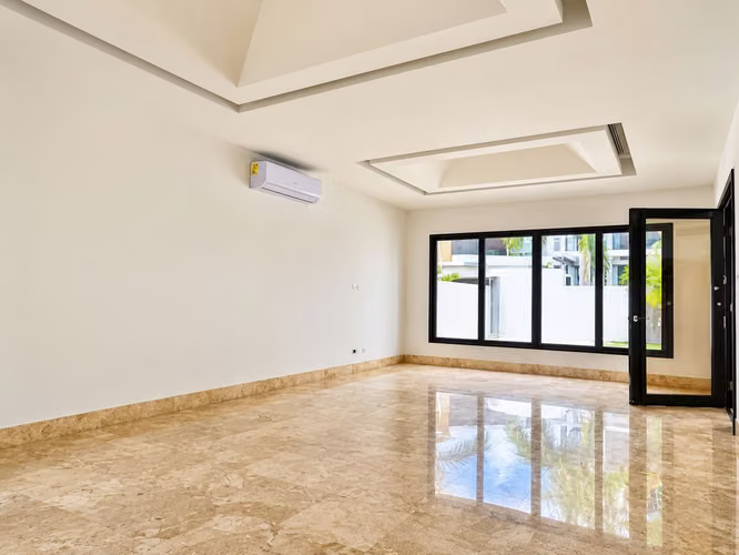 CASA EN COSTA DEL ESTE CON PISCINA PRIVADA 1045M2 CON 4REC MLD - Imagen 9