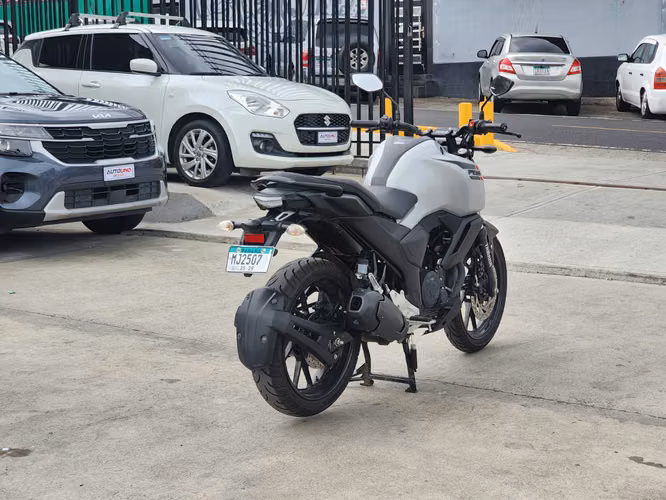 Yamaha FZ-S 2025 - Imagen 5