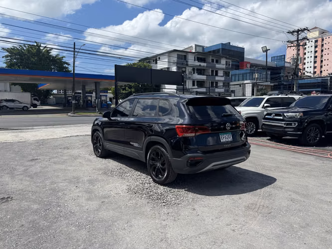 VOLKSWAGEN TAOS 2022 - Imagen 17