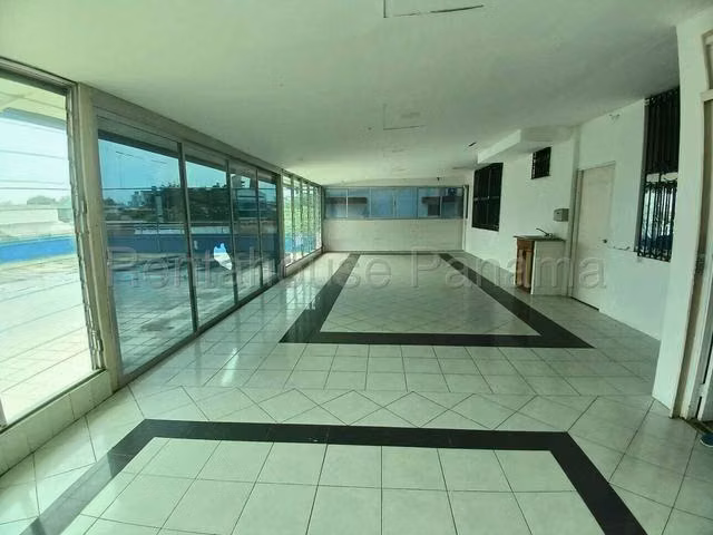 Alquiler de edificio con 1,567 m² en Betania 26PPM9126