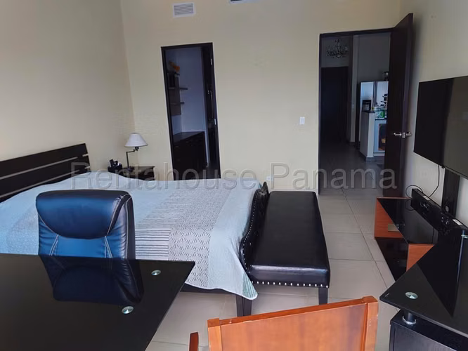 Espectacular Apartamento en Venta con Terraza y Vista al Mar en Avenida Balboa – 96 m² | GC - Imagen 5