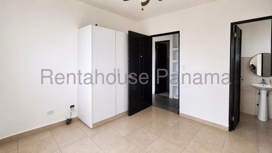 Venta de apartamento en 12 de Octubre AK - Imagen 9