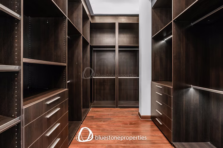 Altos del Golf – Moderna Residencia – 542mts2 – 830,000 - Imagen 3