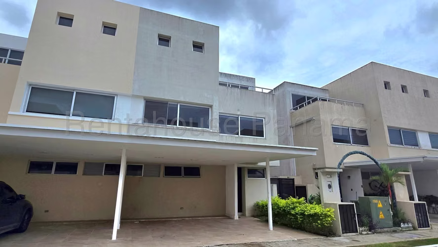 House for Sale Costa Sur (Negotiable!!!) - YD