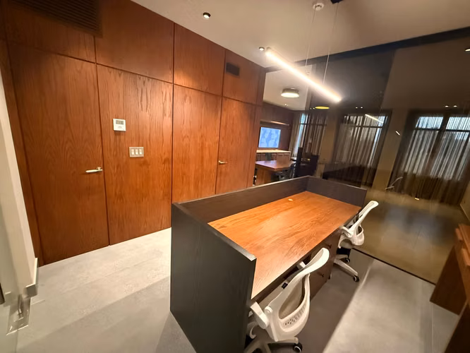 Oficina en Santa María Village | Única oficina privada disponible para alquilar - Imagen 5