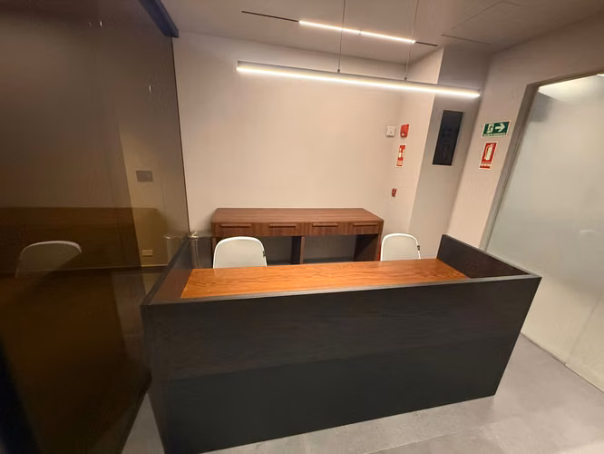 Oficina en Santa María Village | Única oficina privada disponible para alquilar - Imagen 4