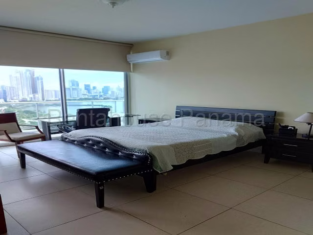 Apartamento Parcialmente Amoblado en Venta en Destiny  Avenida Balboa CIG272037