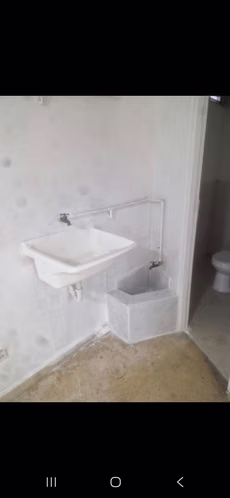 ALQUILO LOCAL COMERCIAL EN VISTA HERMOSA