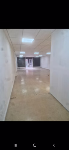ALQUILO LOCAL COMERCIAL EN VISTA HERMOSA