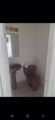 ALQUILO LOCAL COMERCIAL EN VISTA HERMOSA