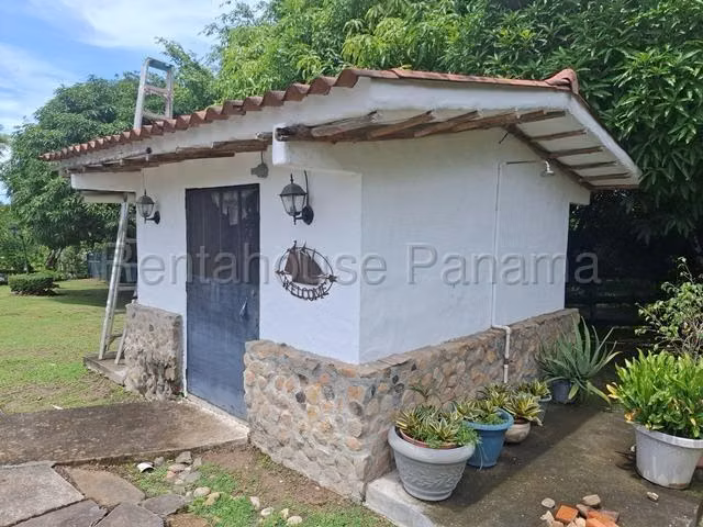 Se Vende Casa en San Carlos DPA27-2036