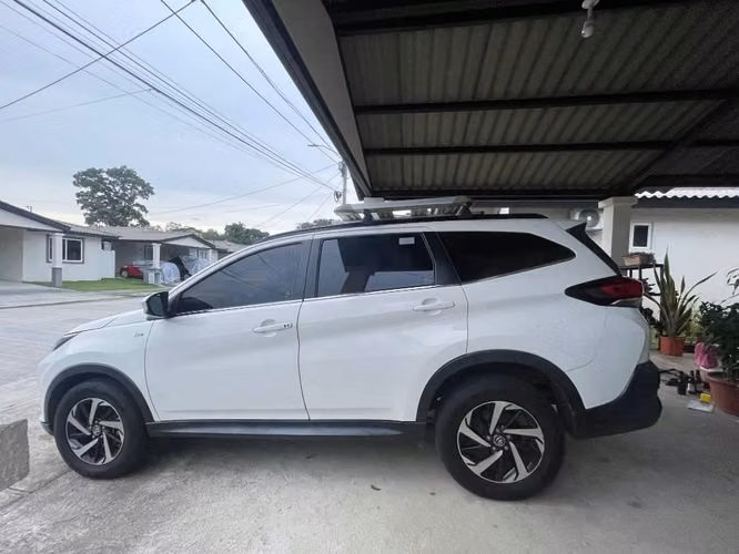 Se vende Toyota Rush 2019 - Negociable
